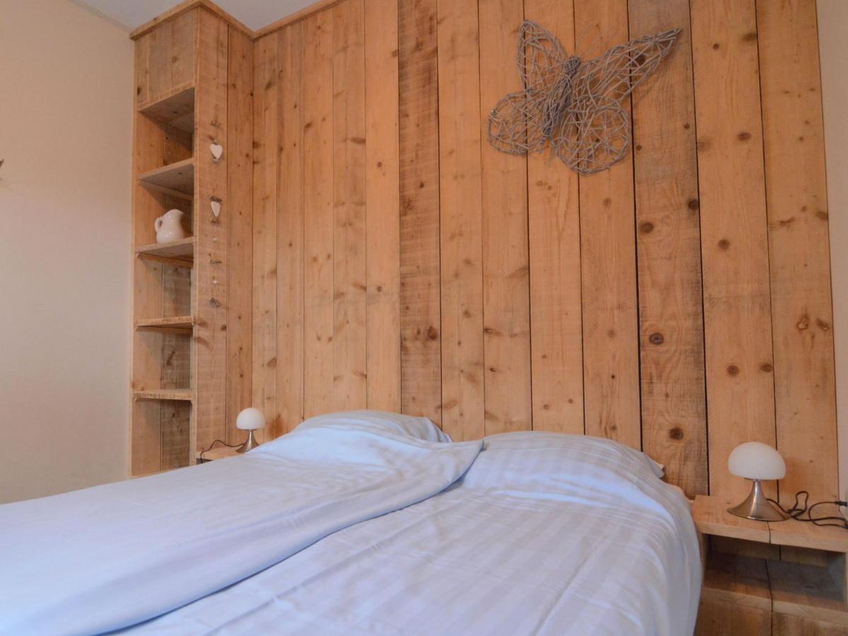 Peaceful Holiday Home With Roofed Terrace Geesteren  المظهر الخارجي الصورة