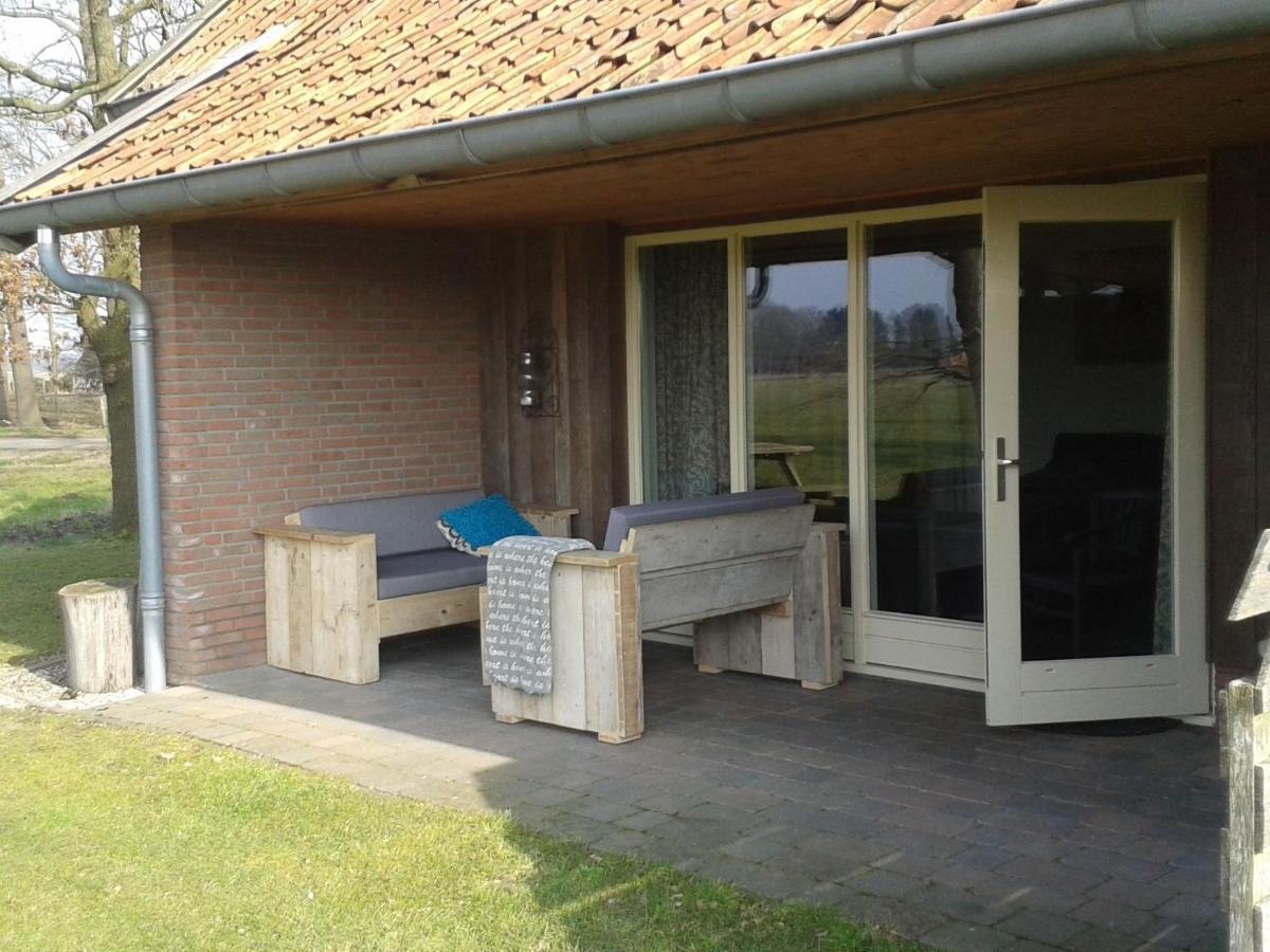 Peaceful Holiday Home With Roofed Terrace Geesteren  الغرفة الصورة